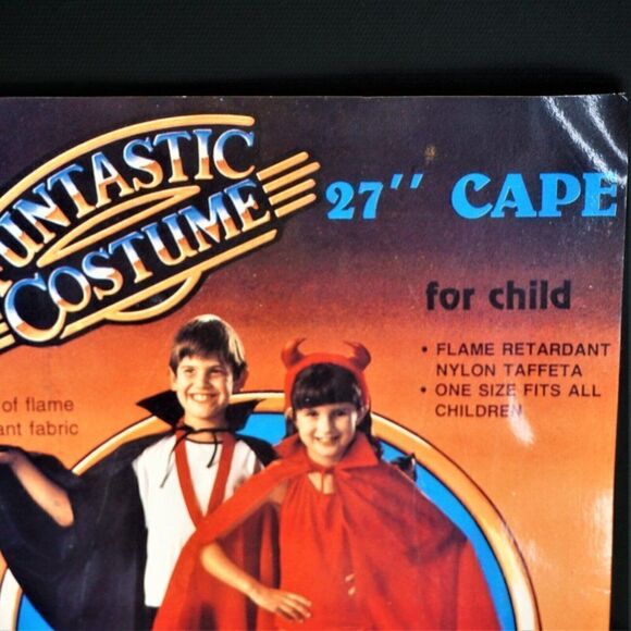 Halloween Cape Vintage Kids Funtastic Costume One Size Fits All 27" Black - Picture 3 of 8